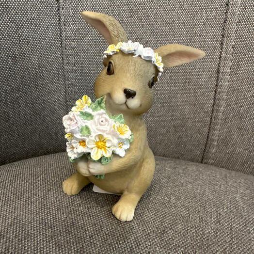 Кролик с цветочком