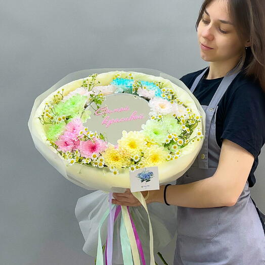 Букет с зеркалом, хризантемой и танацетумом