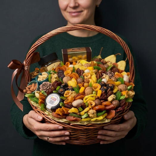 Вкусная Мега корзина сухофруктами и орехами/ Подарок руководителю