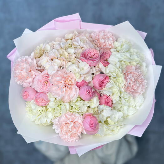 Нежный букет из гортензии, Пионовидной Розы и диантусами для девушки 🌸️💓на День рождение🤩
