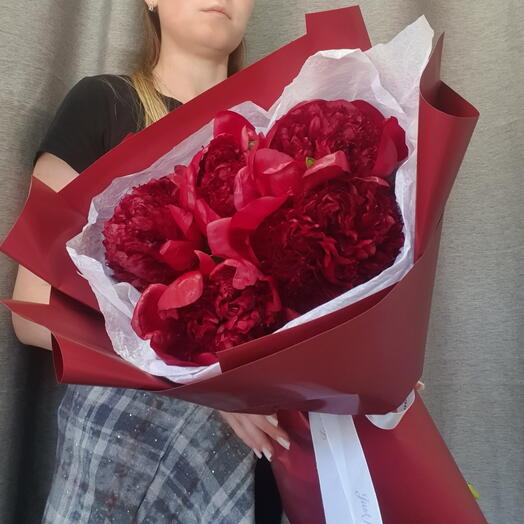 Букет Wow pion бордо