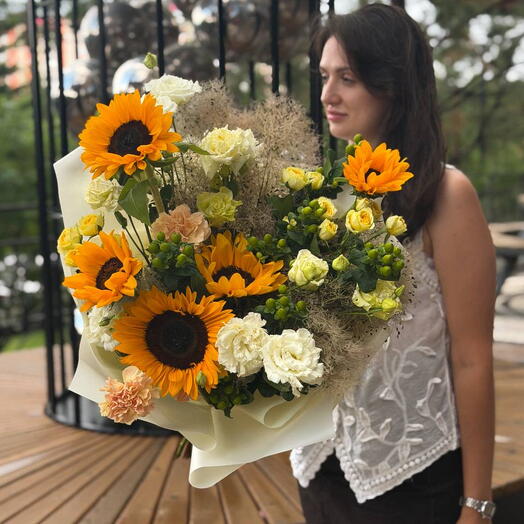 Большой букет с подсолнухами🌻
