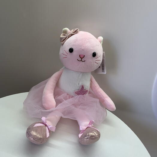 Кошка в платье