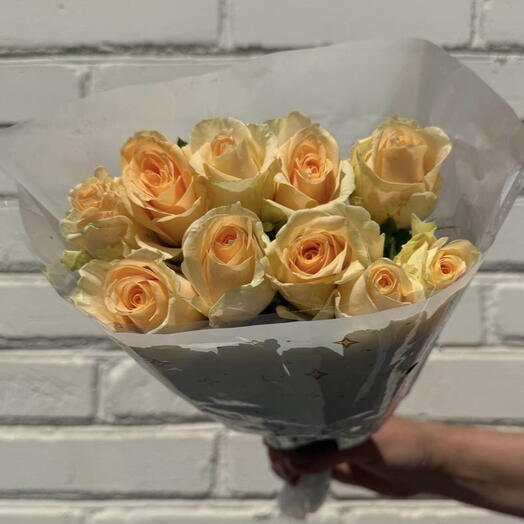 Пачка 10 шт роза white yellow