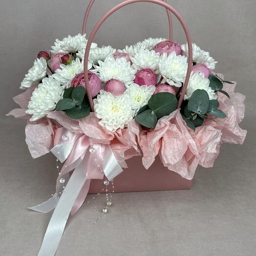 Цветы в сумочке💕🎀 Сильва Пинк, хризантема, эвкалипт