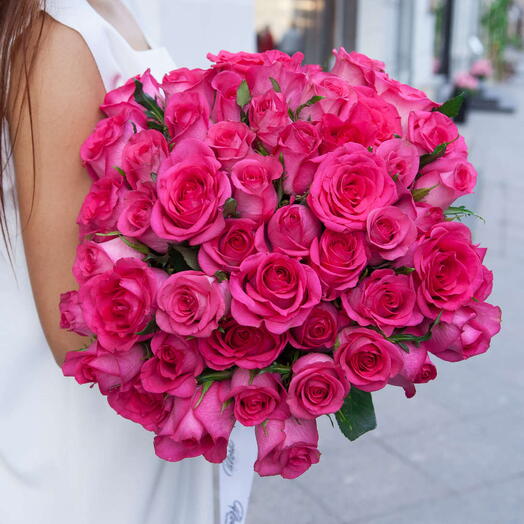 Bouquet of 51 roses "Cherry O! Kenya"