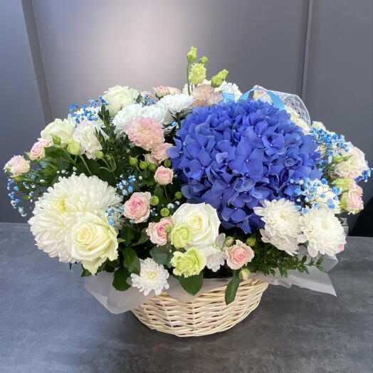 Корзина большая с гортензией, эустомой, хризантемой и кустовой розой🌸