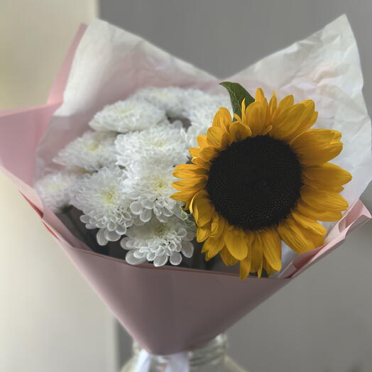 Букет-конверт с подсолнухом