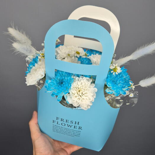 Цветы в коробке