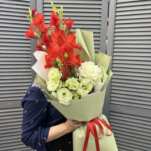Сборный букет с гладиолусами💐