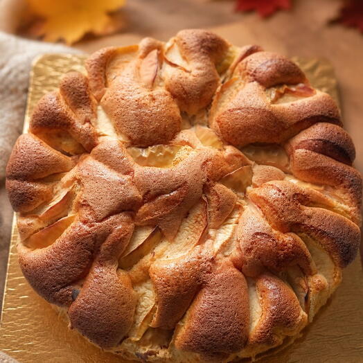 Шарлотка домашняя с яблоками  ( пирог с яблоками)