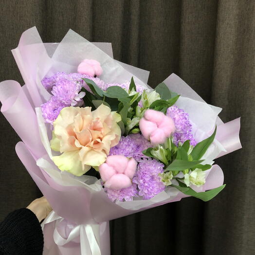Авторский букет с хризантемой, хлопком и французской розой 💜