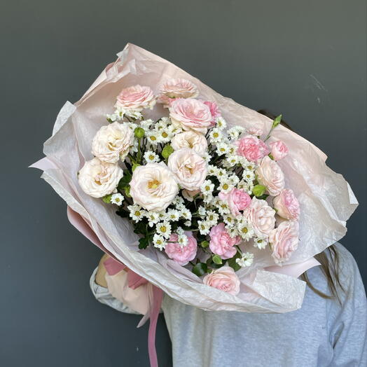 Букет с кустовыми розами🌺