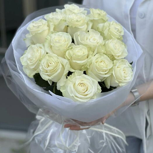 Роза белая 15 шт