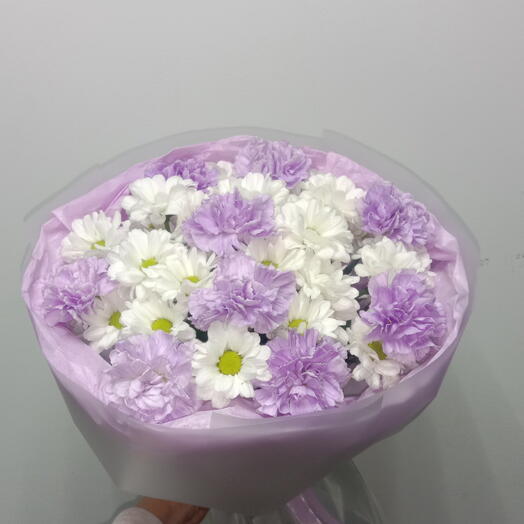 букет хризантемы с диантусами
