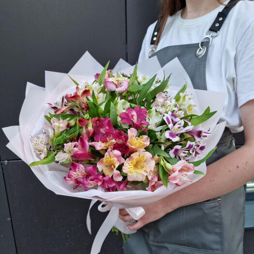 Альстромерии яркий микс букет les fleur (В0057)
