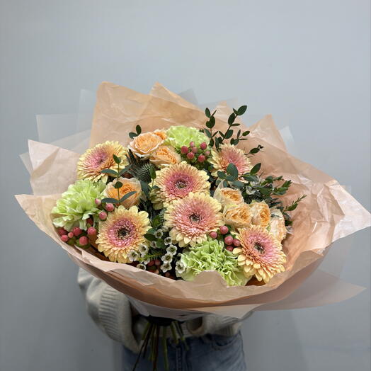🧡 Авторский букет из гермини помпони, кустовых роз, диантусов и эрингиума