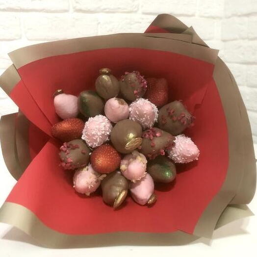 Ароматная любовь клубника 🍓 в шоколаде
