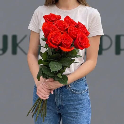 9 роз Nina на ленте