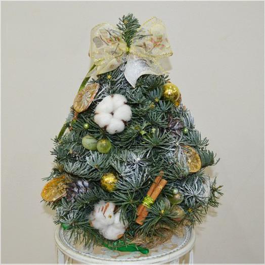 Елочка из нобилиса