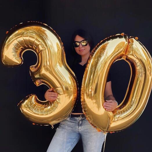 The number is gold from 0 to 9