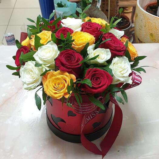 Розы Кения Эквадор в коробке