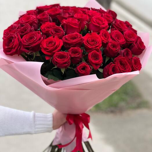 Bouquet of velvet roses