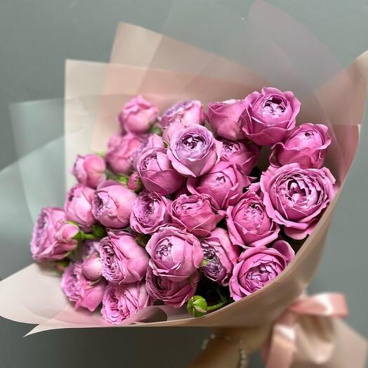 Ramo de rosas arbustivas en forma de peonía Misty Bubbles