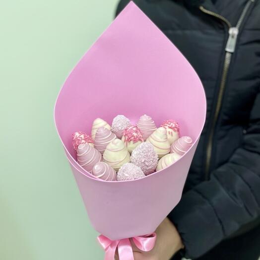 Букет из клубники "Pink White M"