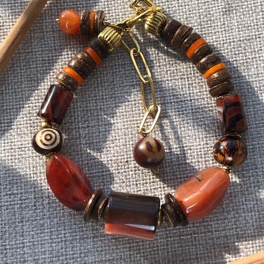 Bracelet made of Agate and carnelian