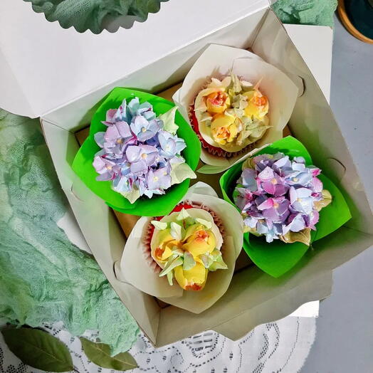 Cupcakes con flores de crema