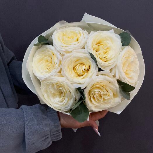 Ramo fragante de rosas de peonía