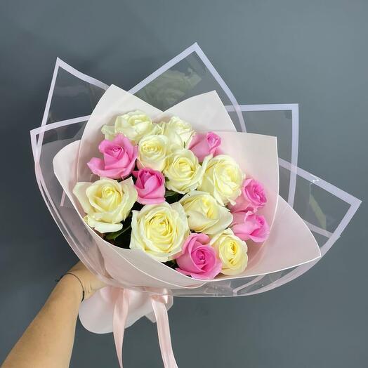 Bouquet of 21 Miss Piggy roses