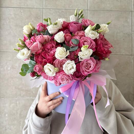 Яркие цветы  в коробке