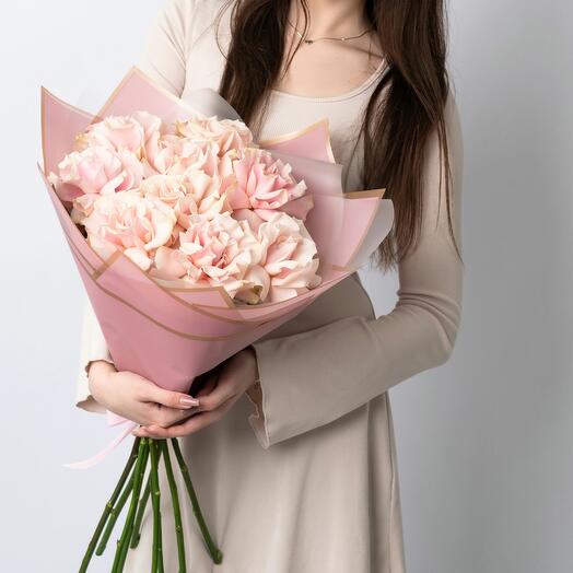 Bouquet of 9 French roses
