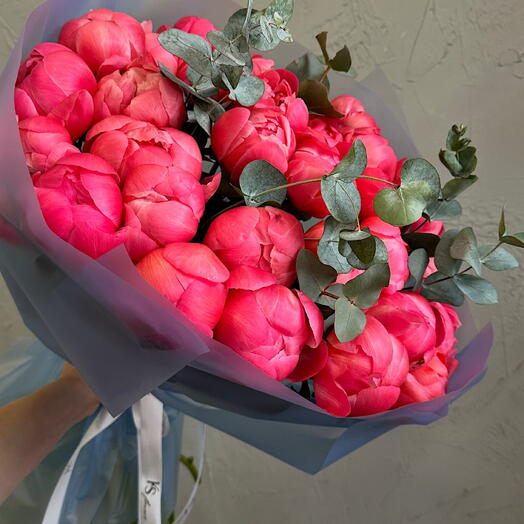 Peonie and eucalyptus passion