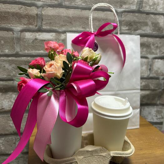 Juego de café con rosas