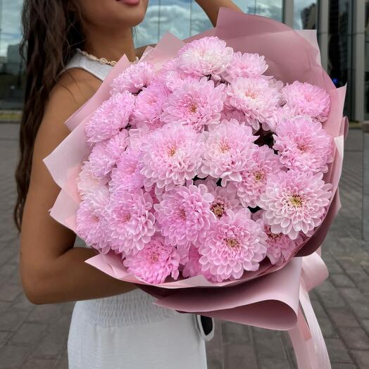 Букет из 7 нежных хризантем