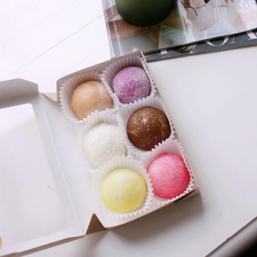 Набор Моти ассорти разных вкусов в подарок на день матери