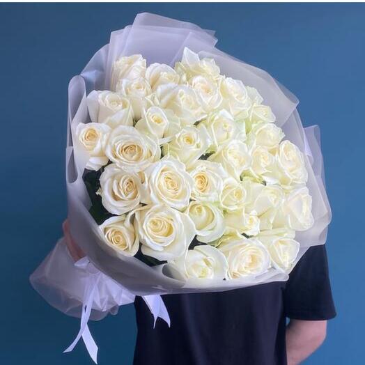Белые розы 31 шт