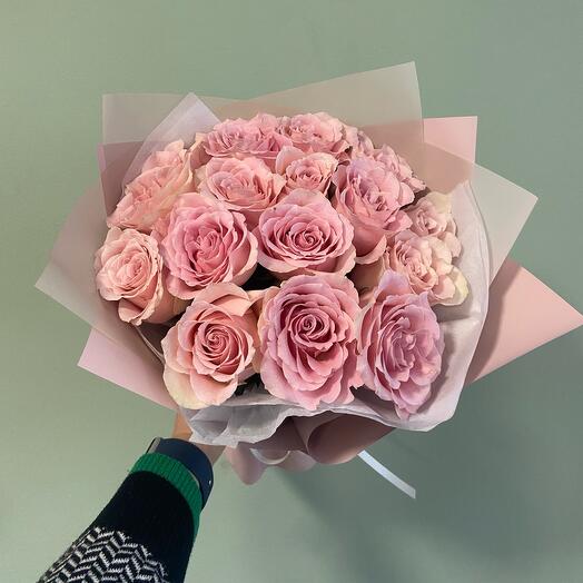 Bouquet of 15 roses