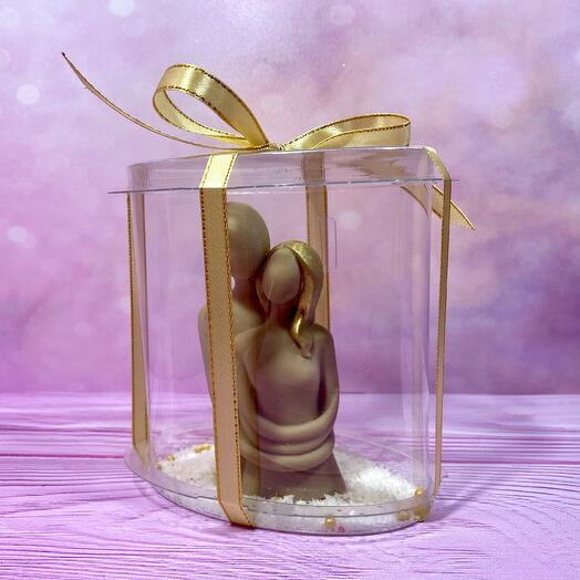 Фигурка из бельгийского шоколада на свадьбу или для любимого человека