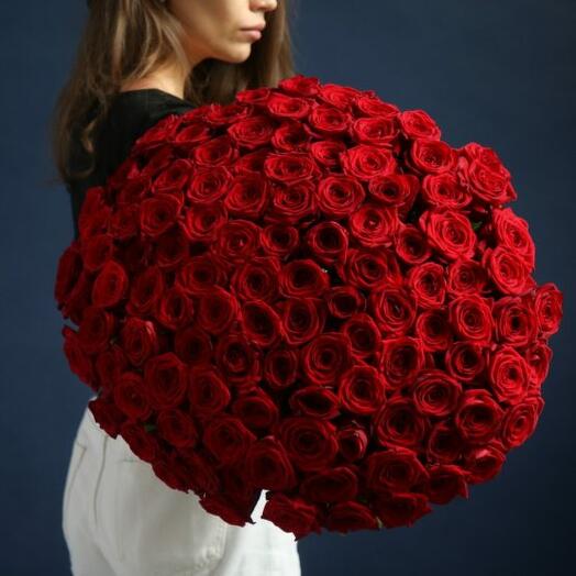 RED ROSES BOUQUET