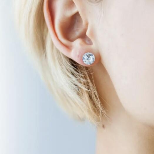 Электронный подарочный сертификат на прокол ушей