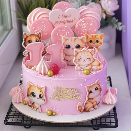 Cake with kittens