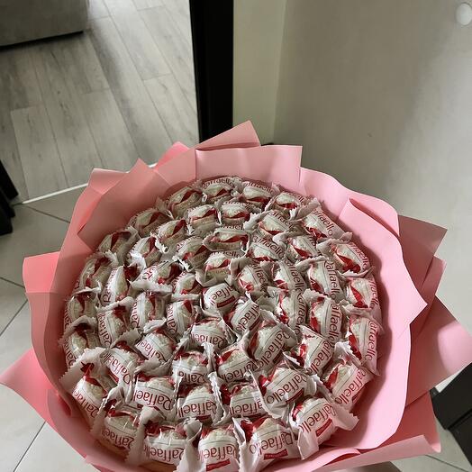 Букет Raffaello