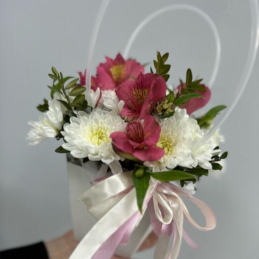Корзина с цветами💐🫶💐🫶