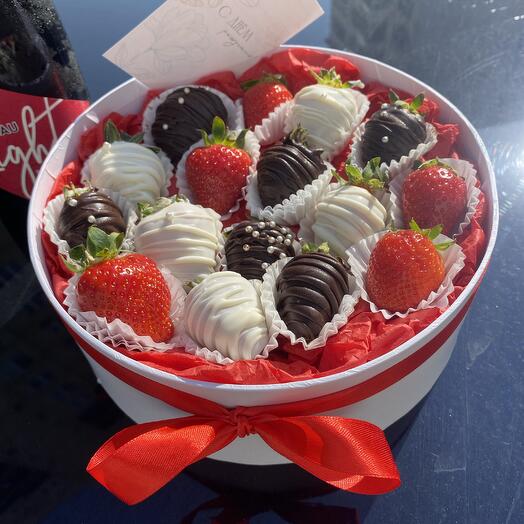 Клубника в шоколаде 🍓