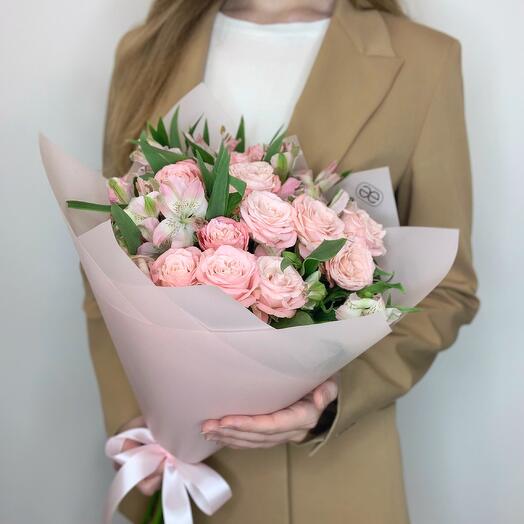 Дуобукет из кустовых роз "Мадам Бомбастик" и розовых альстромерий 3|4