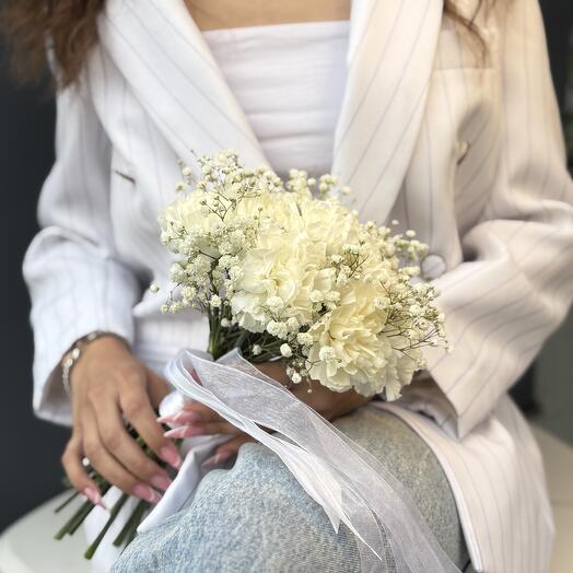 Букет невесты из диантусов и гипсофилы🌸